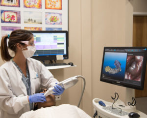 iTero scanning for Invisalign at Virginia Family Dentistry Tri-Cities