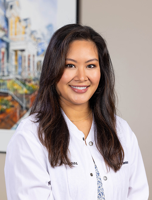 Headshot of Jen Tran DDS General Dentist at Virginia Family Dentistry 